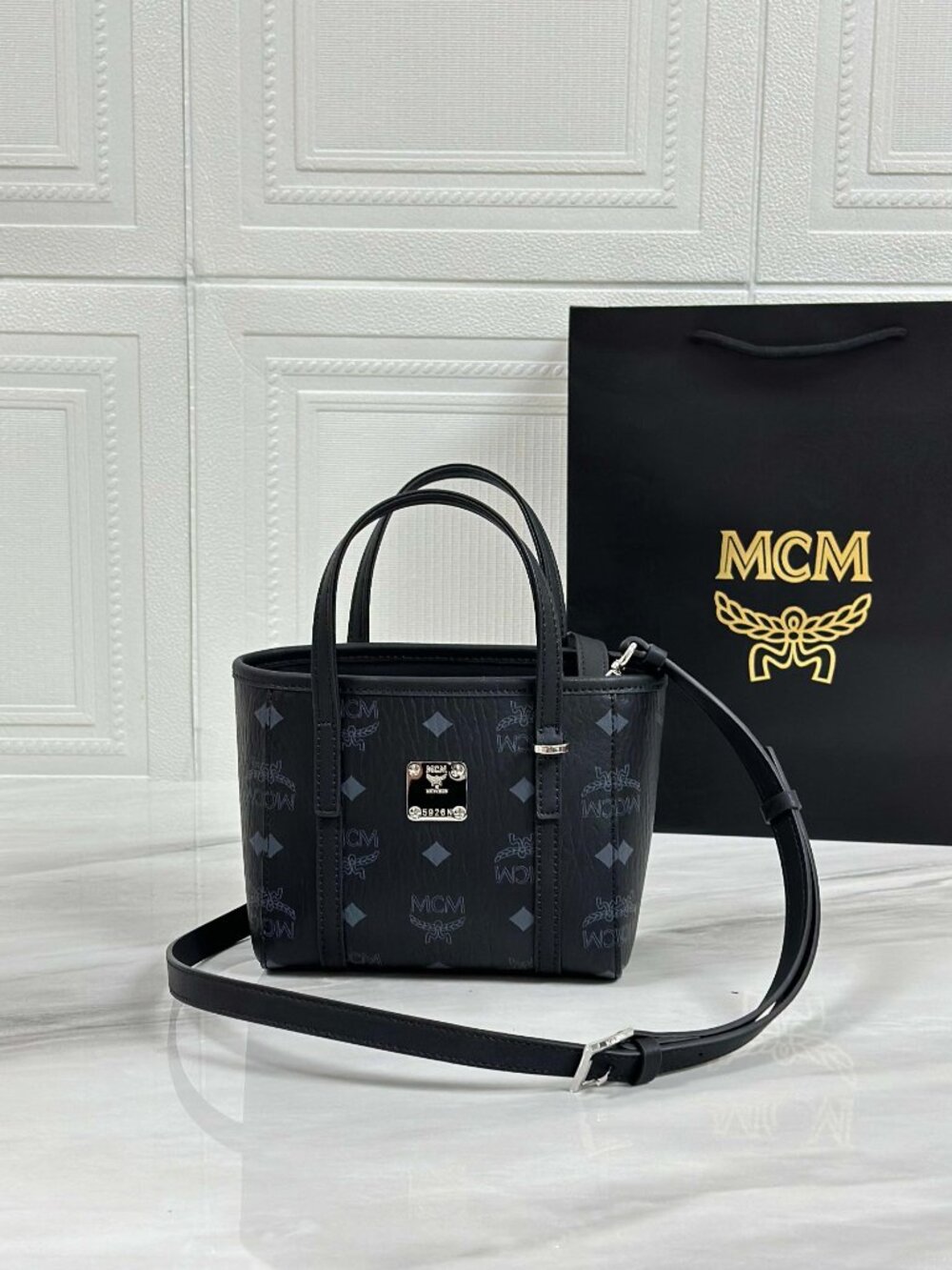 MCM Tote Bag - Picture 6 of 6